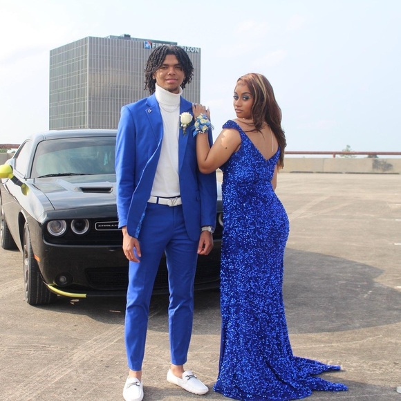 Sapphires In The Night - Picture 7 of 12